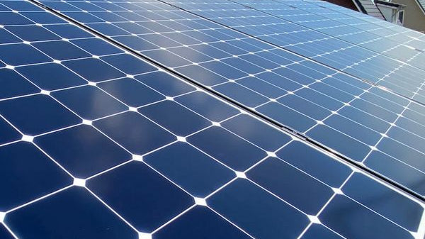 aerotermia y fotovoltaica