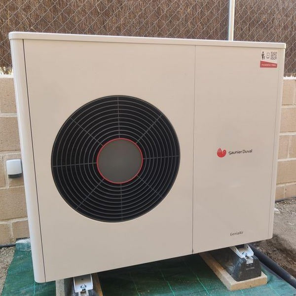 Aerotermia saunier duval genia air max 8 kw