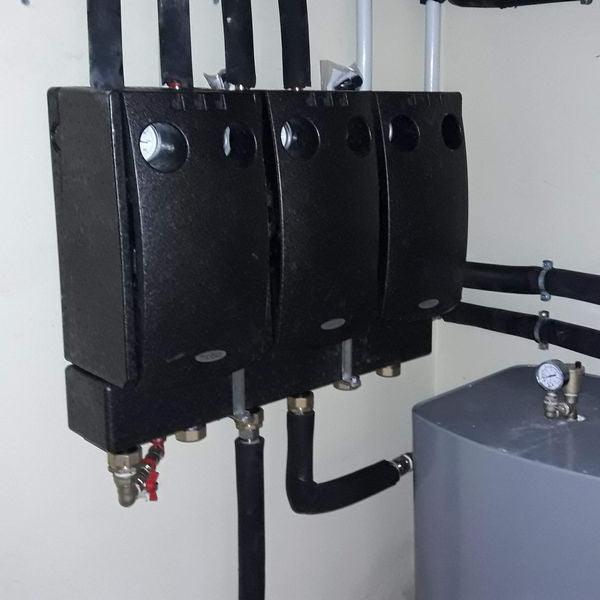 Pack Aerotermia Saunier Duval GENIA SET Suelo Radiante Vivienda de 240 m2 a 270 m2 3 Zonas - Future Energía