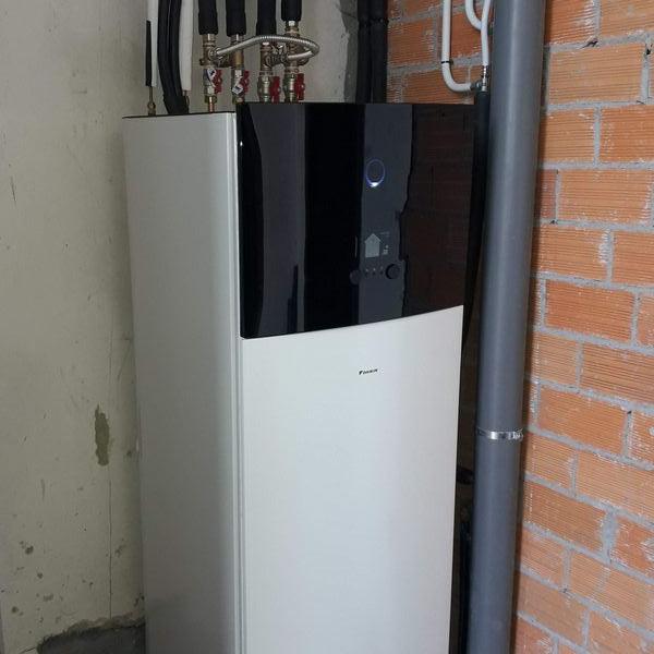 Aerotermia Daikin Altherma 3 unidad interior integrada
