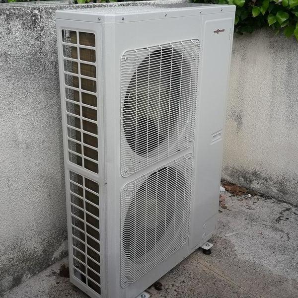 Aerotermia Viessmann Vitocal 111S exteriro A12