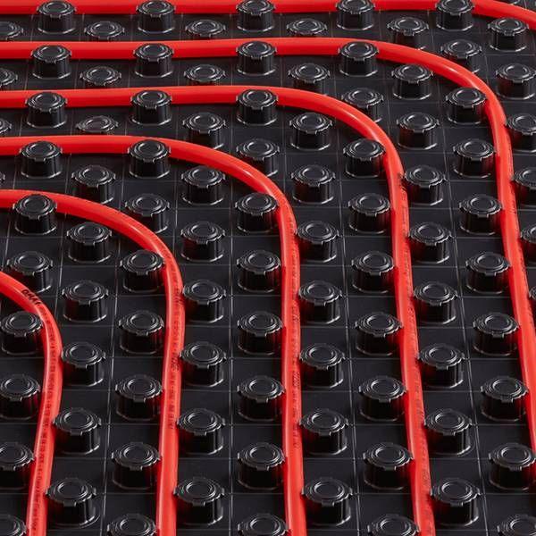 Suelo radiante Refrescante con plancha de tetones